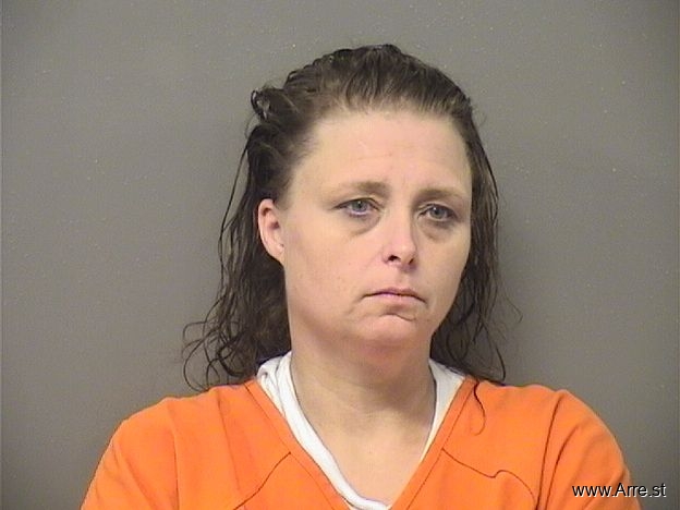 Leslie Renee Jones