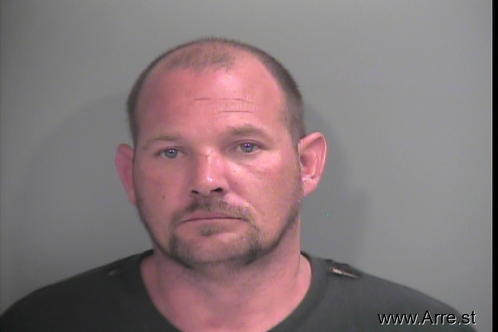 Mark  Roberts