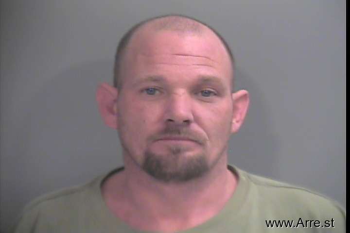 Mark  Roberts